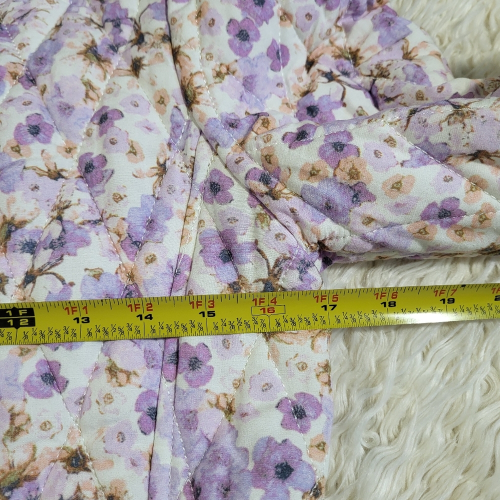 ASTR BREA FLORAL QUILTED CROPPED PUFF SLEEVE JACKET - SIZE SMALL - Picture 9 of 16